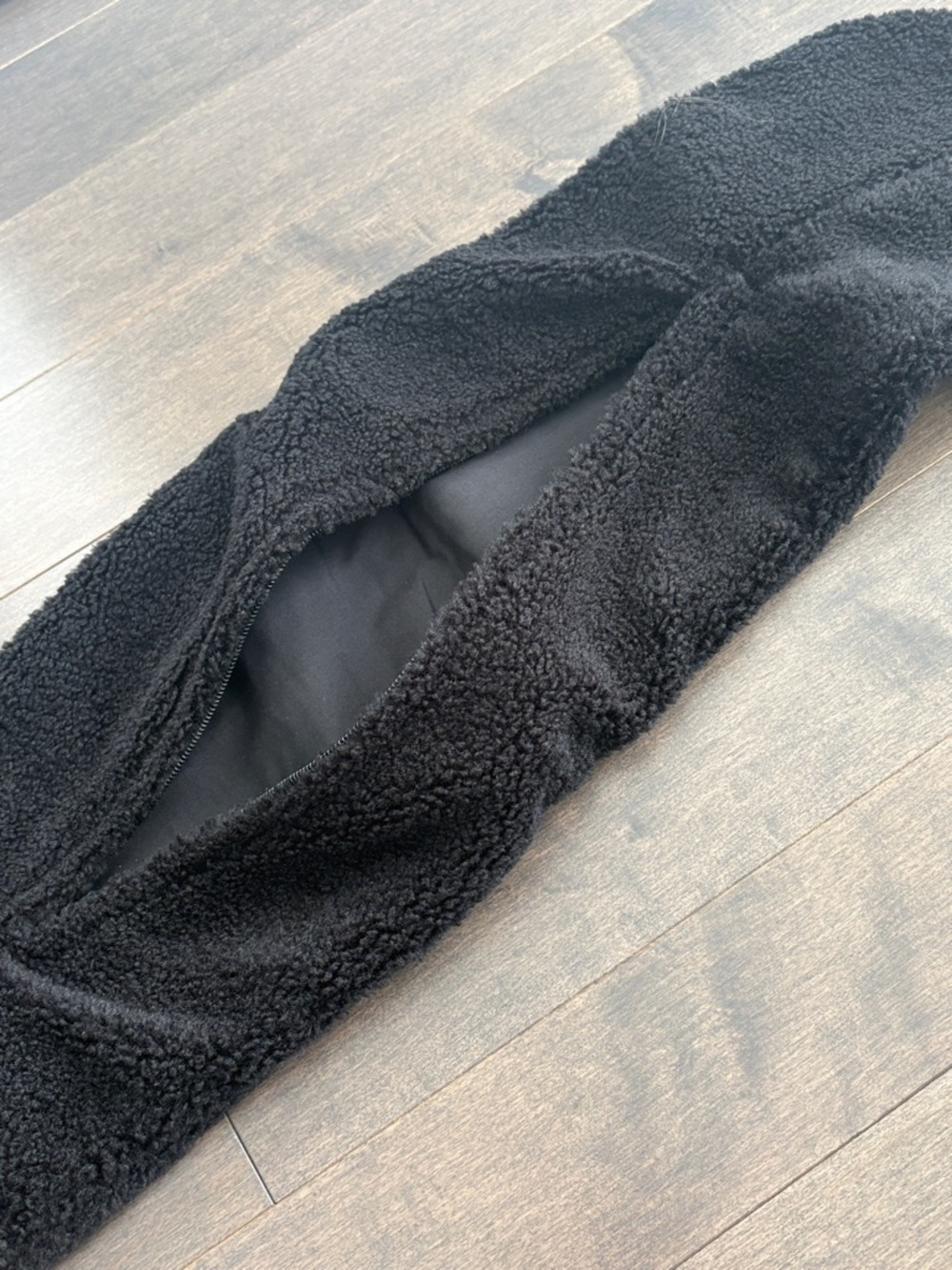 PILLEAUX Bouclé Neck Pillow, Black Travel Bag Luggage Duffle Suitcase Storage - Picture 9 of 10